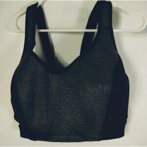 Livi Bra 44DDD Active Back Enclosure Padded Comfort Straps Underwire Sports